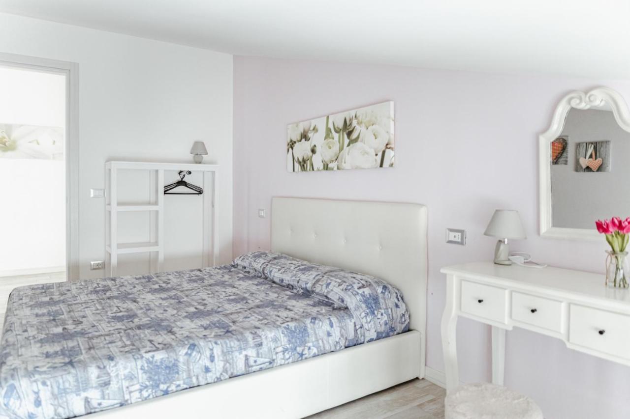 Minerva Holiday Home مانربا ديل جاردا المظهر الخارجي الصورة