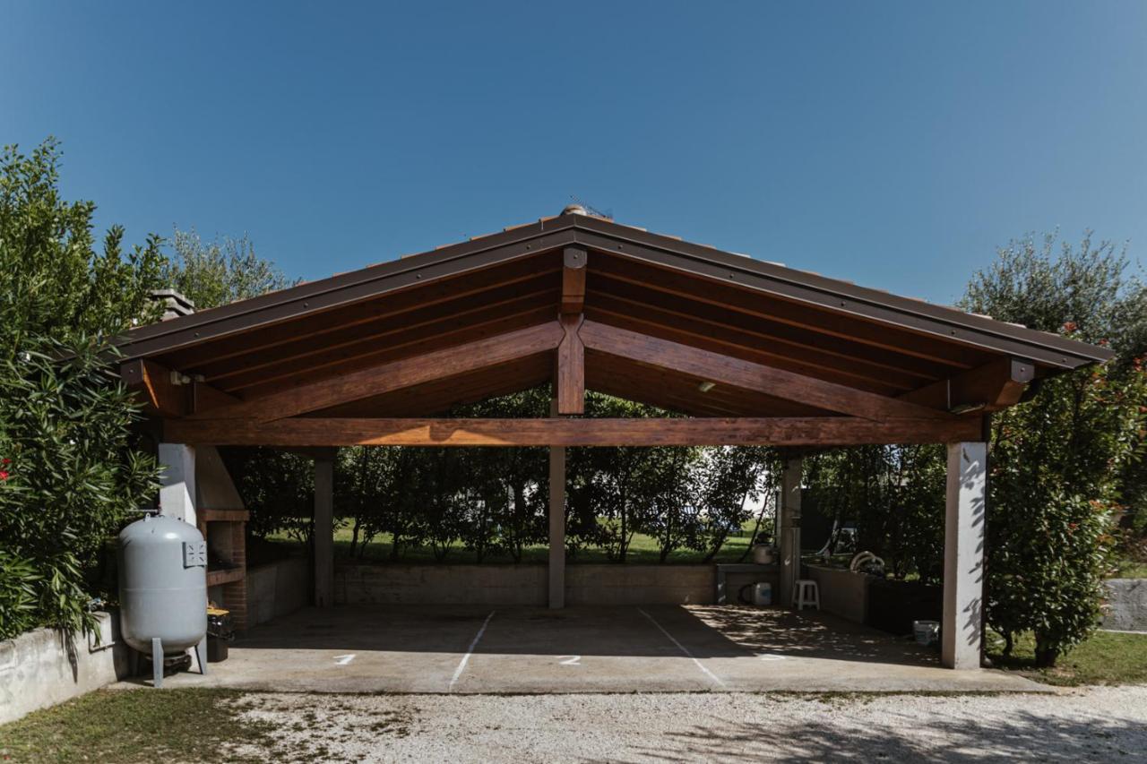 Minerva Holiday Home مانربا ديل جاردا المظهر الخارجي الصورة